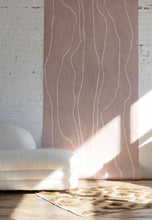 Load image into Gallery viewer, Sinuous Line Shell Pink
