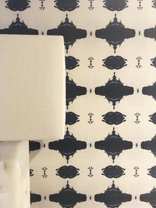 10216 Navy White Grasscloth Wallcovering