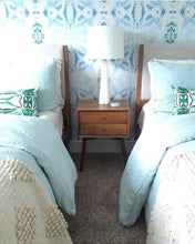 Load image into Gallery viewer, 125-5 Teal Blue Wallcovering