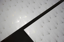 Load image into Gallery viewer, Fan Gold White Wallcovering