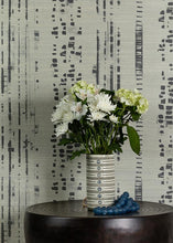 Load image into Gallery viewer, Traces Grasscloth (Iron) Wallpaper
