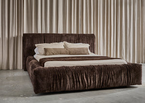 Chuck | Showroom Sample