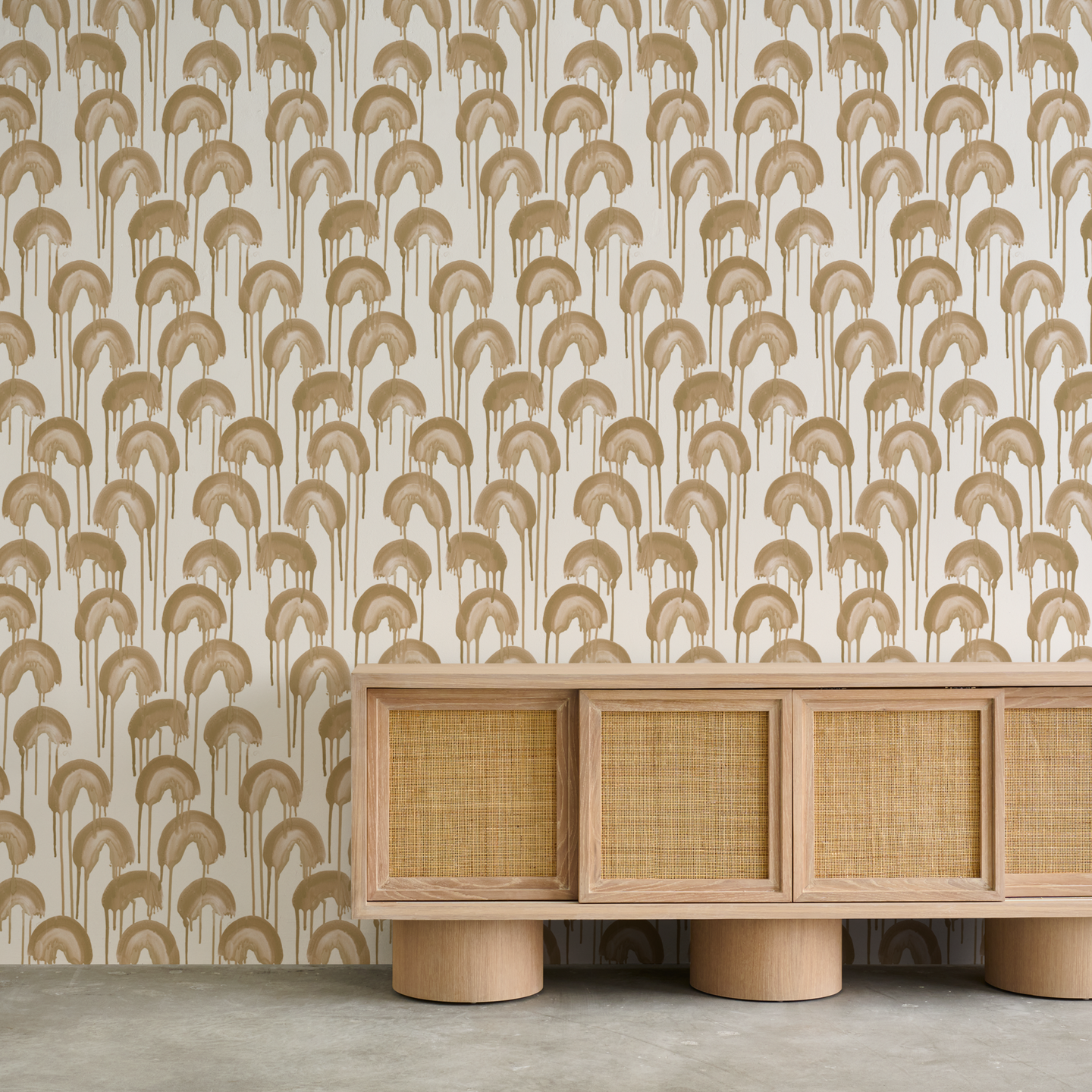 Lucky Lou Pale Beach Wallcovering