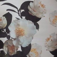 Load image into Gallery viewer, Sophia Light Floral Grasscloth Wallcovering